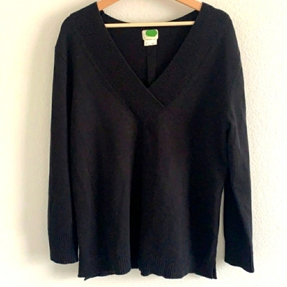 Anthropologie VNeck Black Wool Sweater Side Slit Size S. - Picture 1 of 11